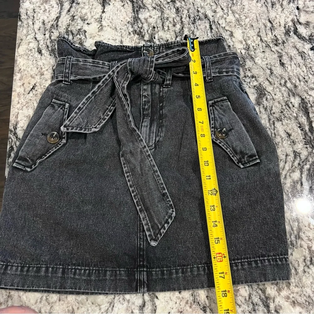 Who‎ What Wear Black Denim Paper Bag Mini Skirt Above Knee Zipper Button Size 2